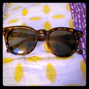 Vans women's tortoiseshell sunglasses